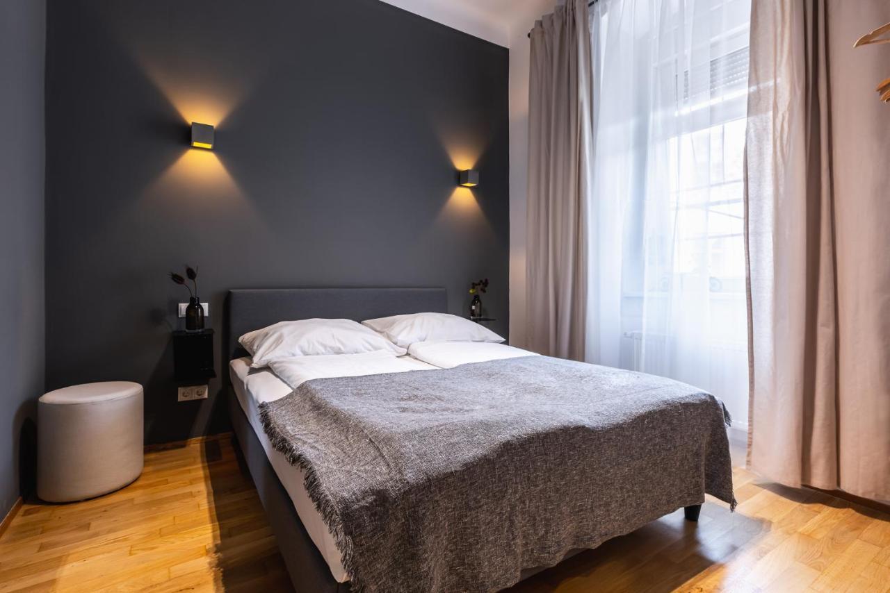 Classy And Elegant In A Calm Area Apartament