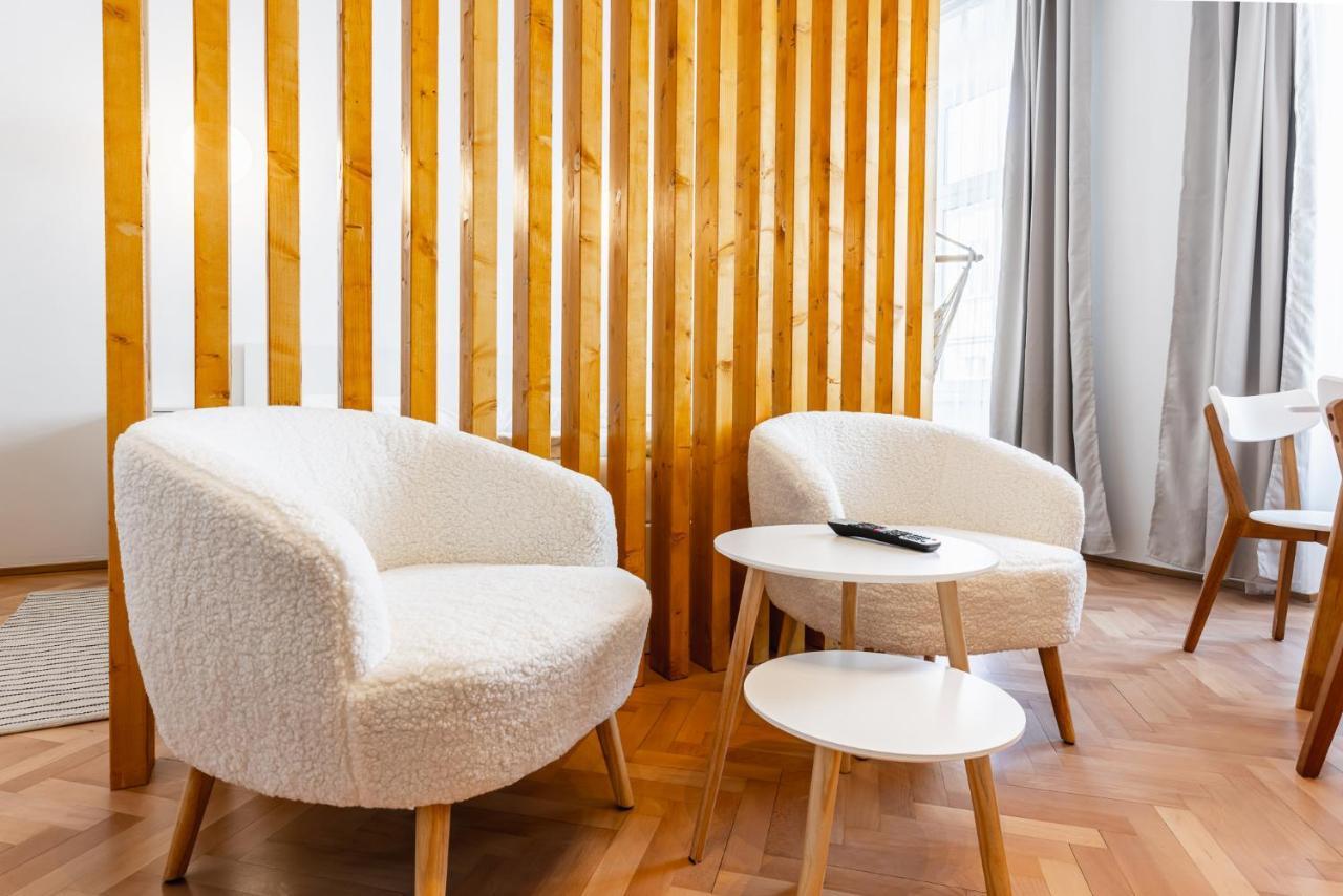 Apartament Classy And Elegant In A Calm Area