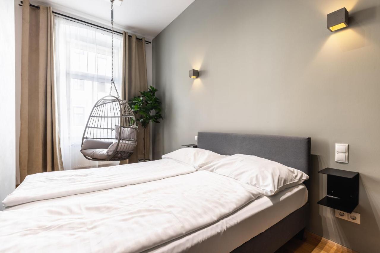 Apartament Classy And Elegant In A Calm Area