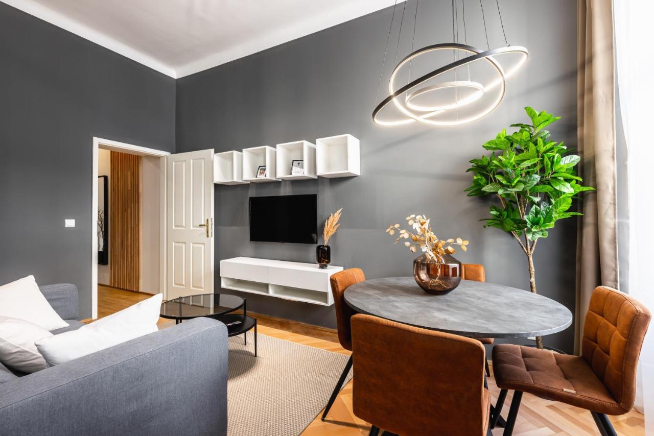 Classy And Elegant In A Calm Area * Wenen